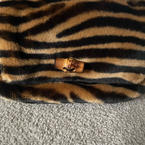 Saks Fifth Avenue clutch - Picture 4 of 5